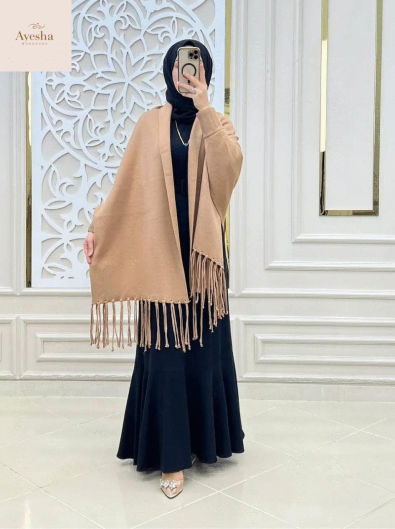 Winter Arrival Women’s Fleece Shawl - Image 5